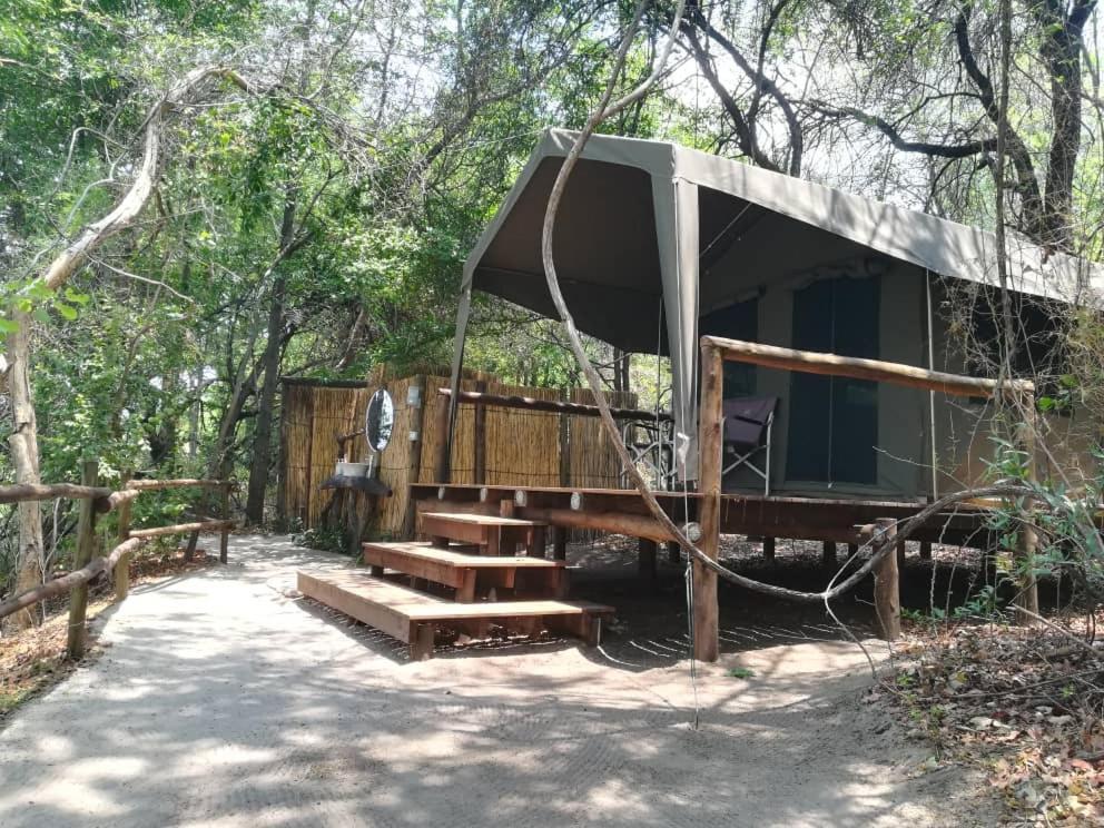 Askiesbos - Samochima Bush Camp Shakawe Dış mekan fotoğraf