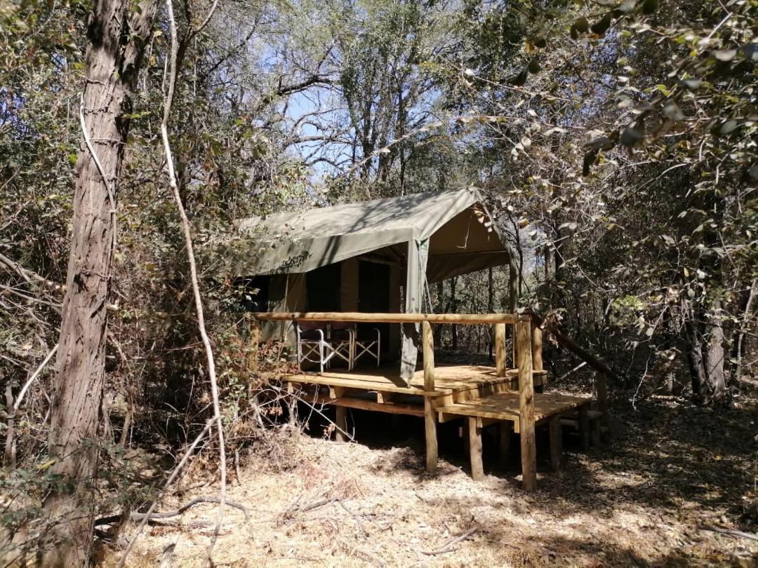 Askiesbos - Samochima Bush Camp Shakawe Dış mekan fotoğraf