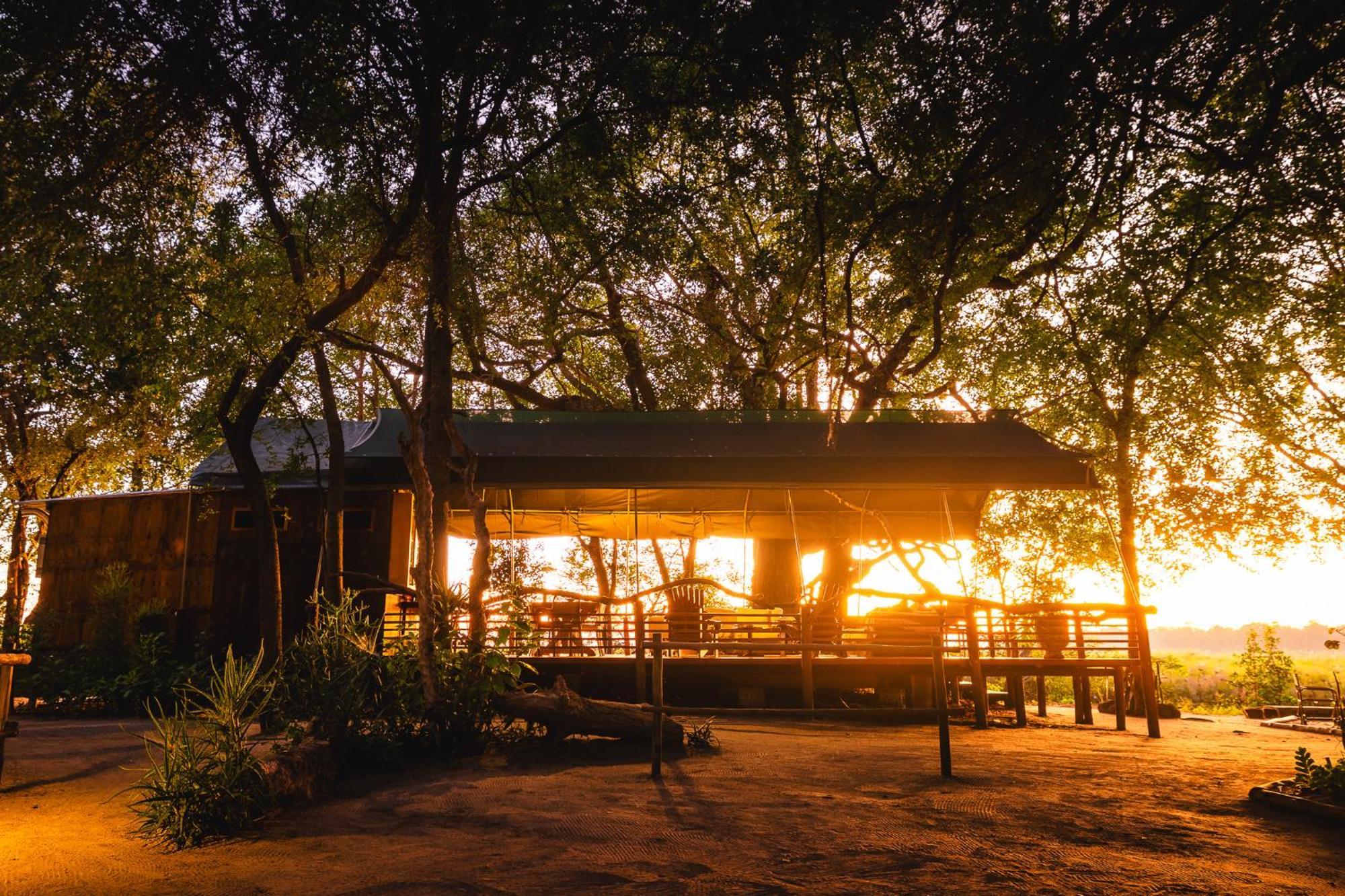 Askiesbos - Samochima Bush Camp Shakawe Dış mekan fotoğraf